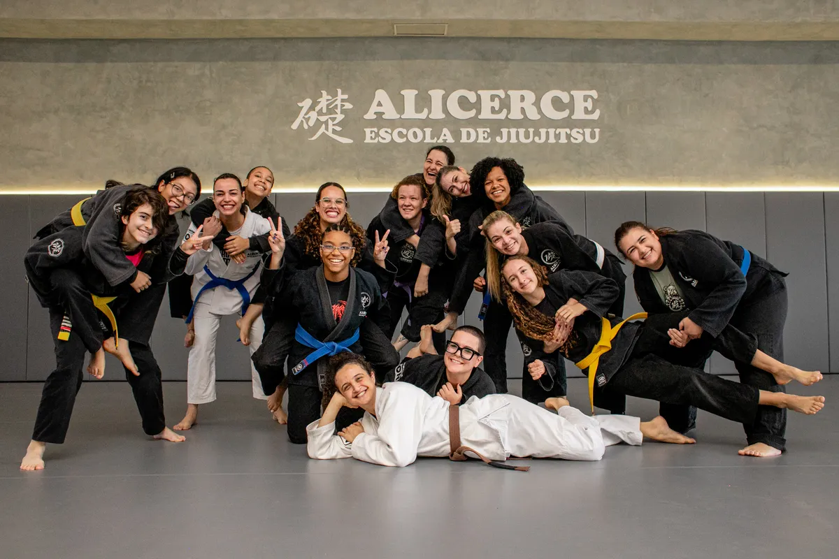 Turma feminina da Alicerce